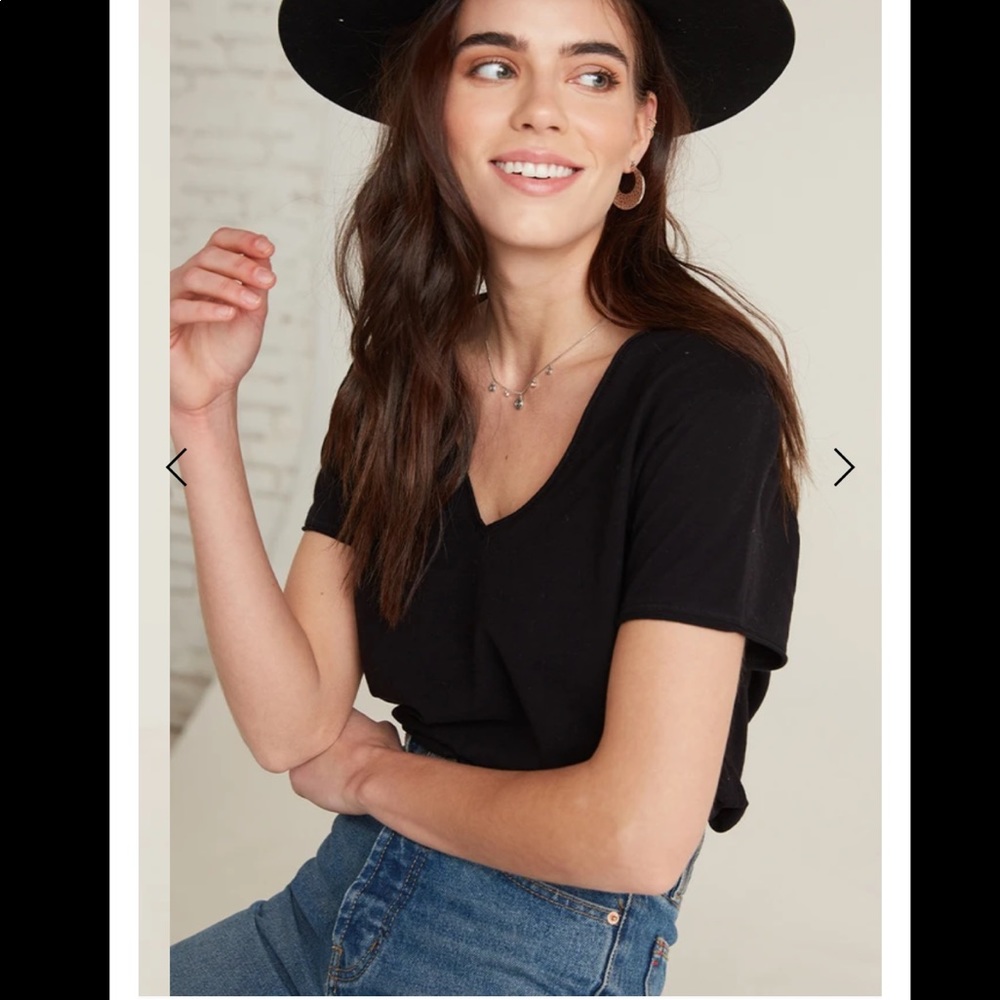 Bella Dahl Raw Edge V-Neck